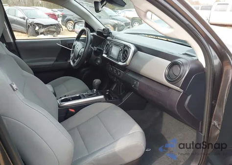 2018 Toyota Tacoma Sr5 V6 z USA, uszkodzony, nr VIN 3TMAZ5CN5JM069215